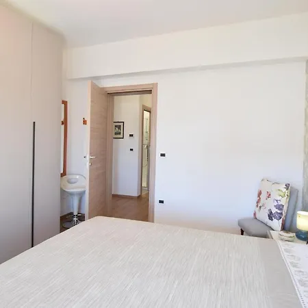 Awesome In With Kitchen *